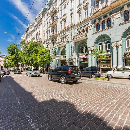 2К Квартира Поруч Із Майданом Незалежності 基輔 外观 照片